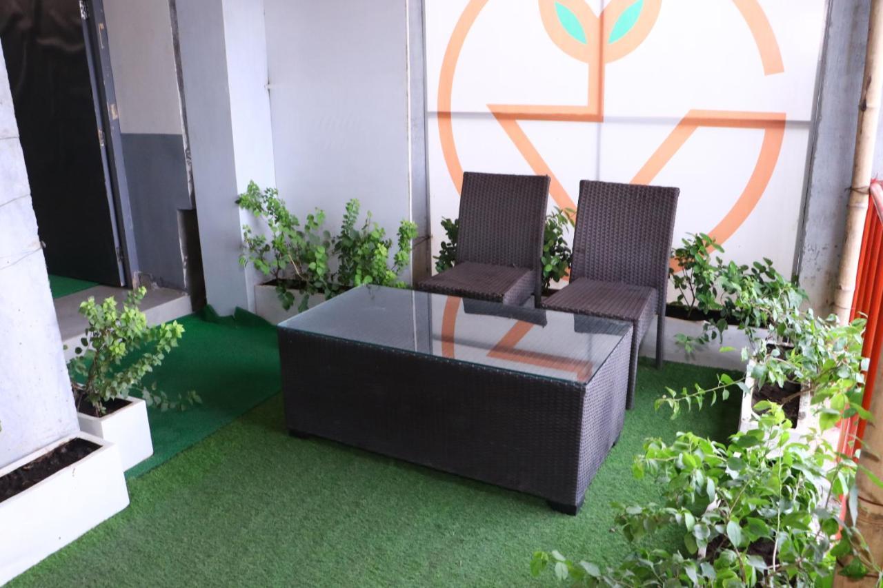 Virohaa Garden Hotel Ghaziabad Esterno foto
