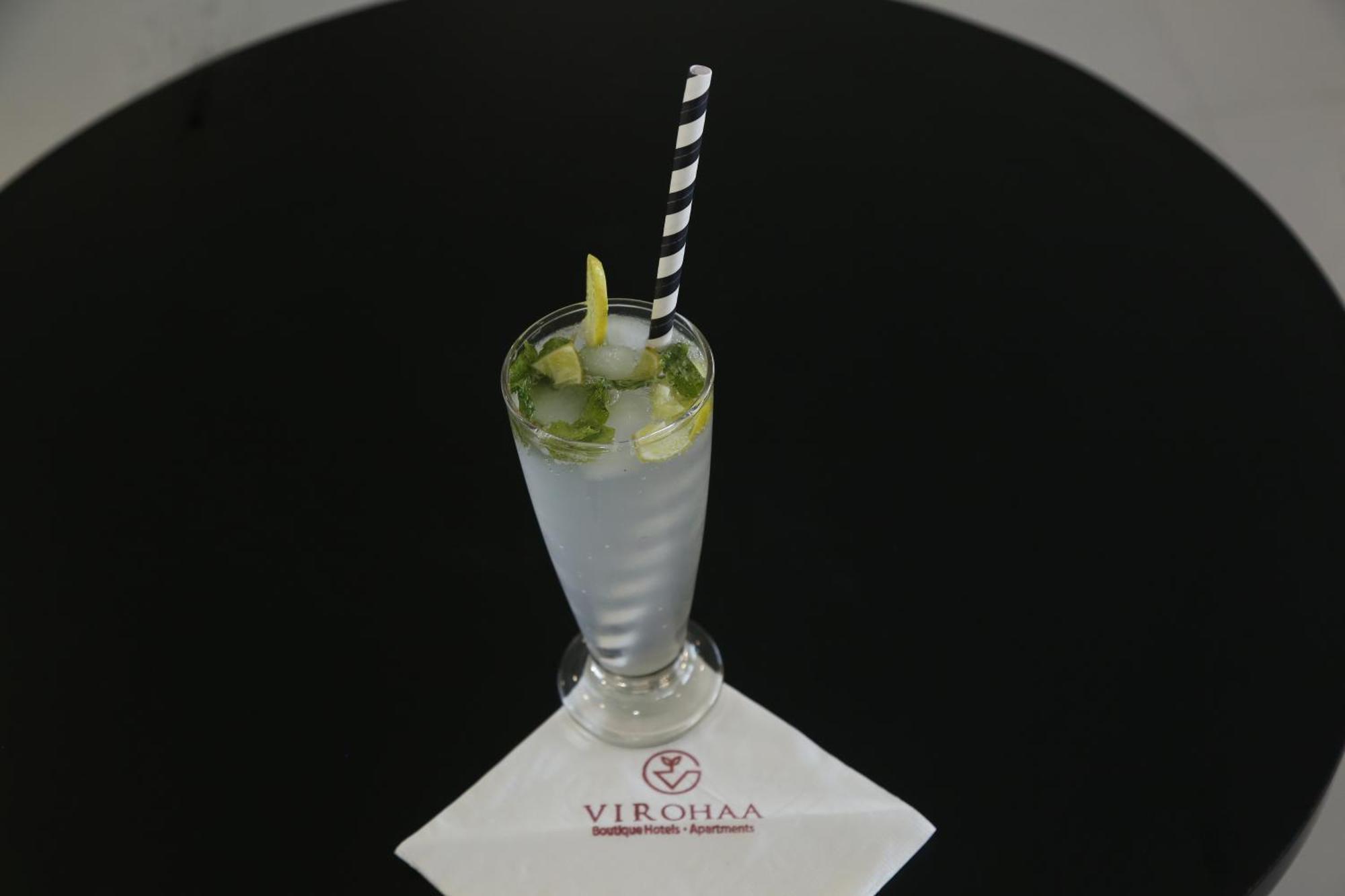 Virohaa Garden Hotel Ghaziabad Esterno foto