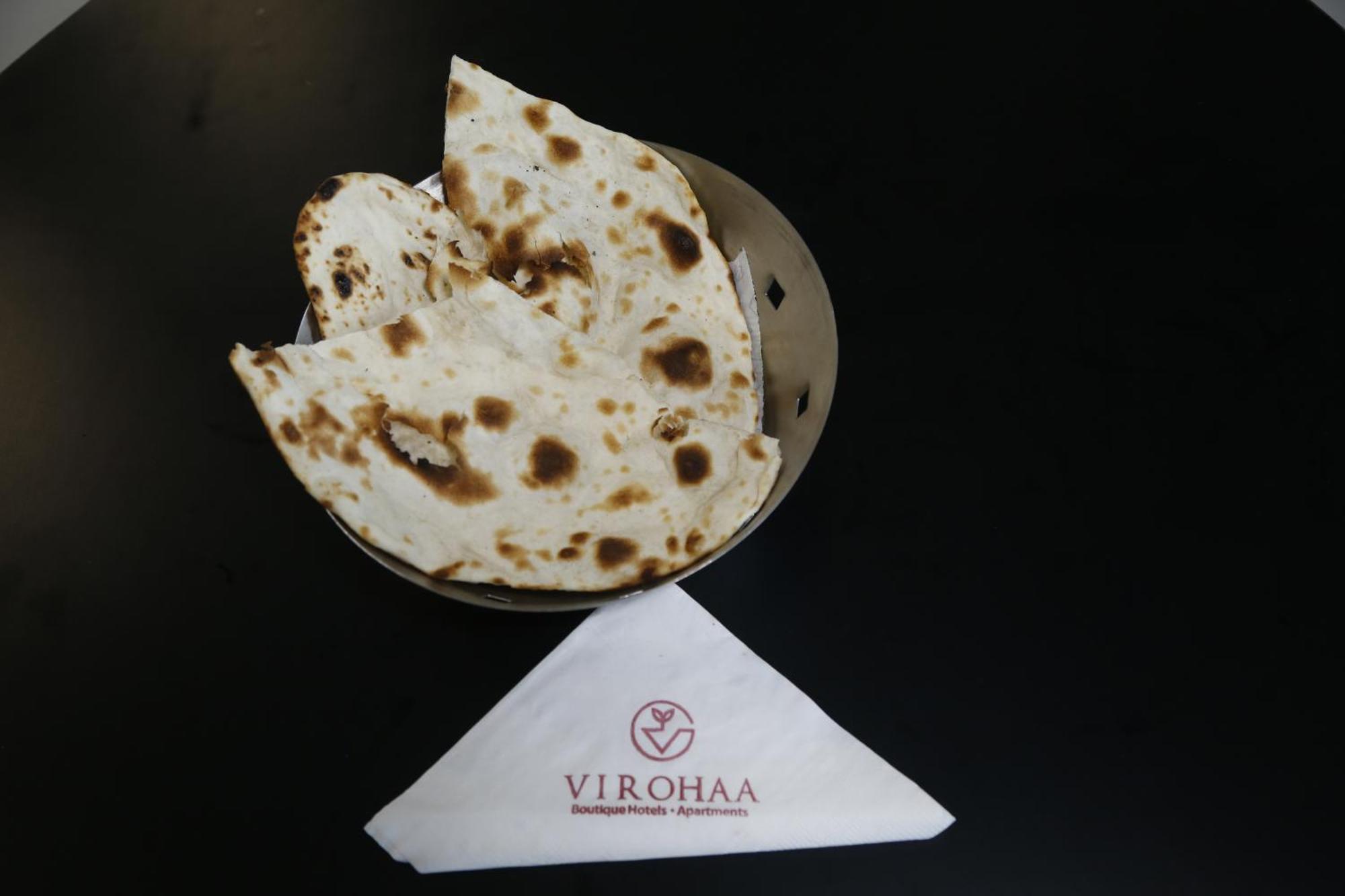 Virohaa Garden Hotel Ghaziabad Esterno foto