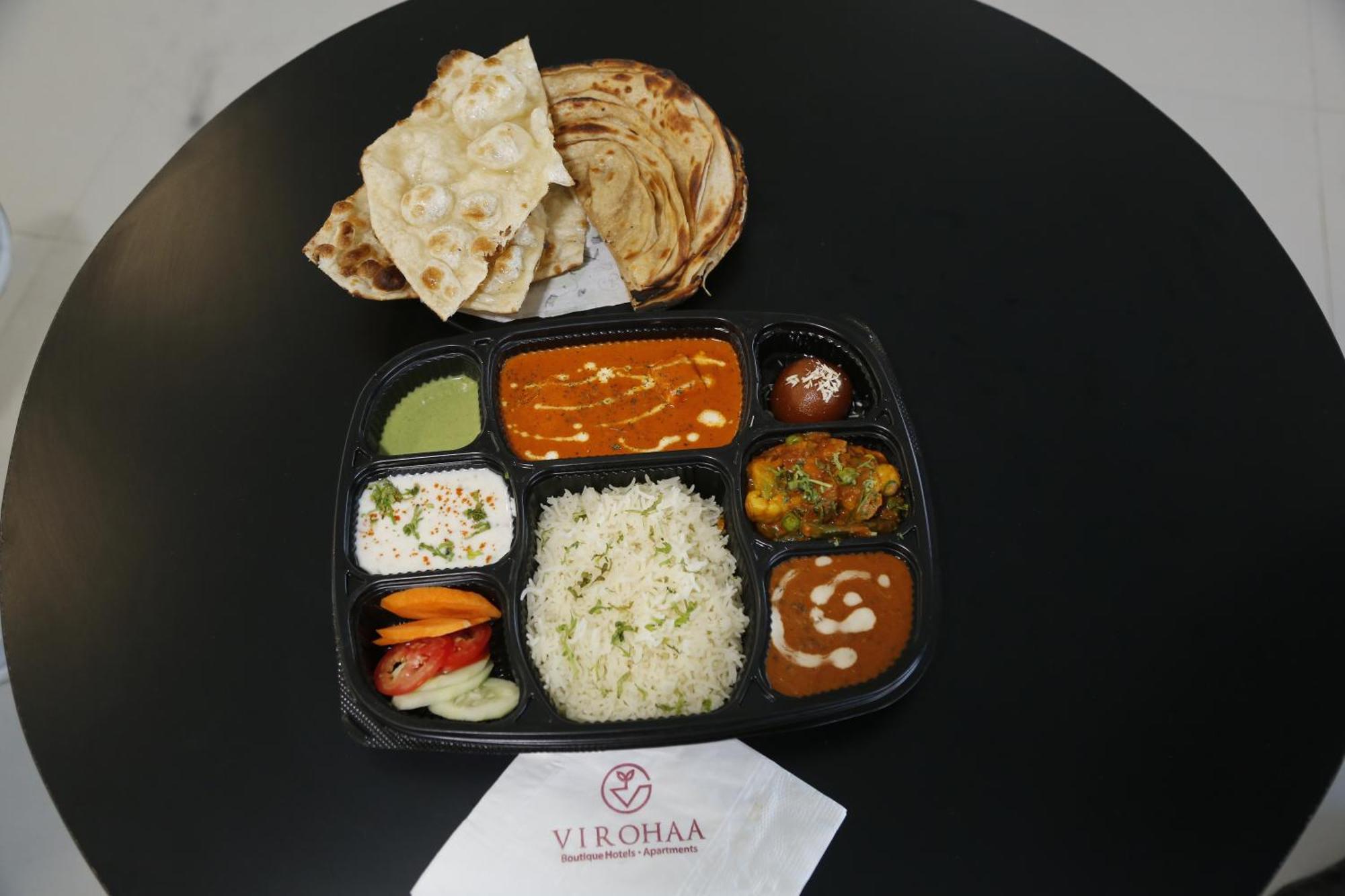 Virohaa Garden Hotel Ghaziabad Esterno foto