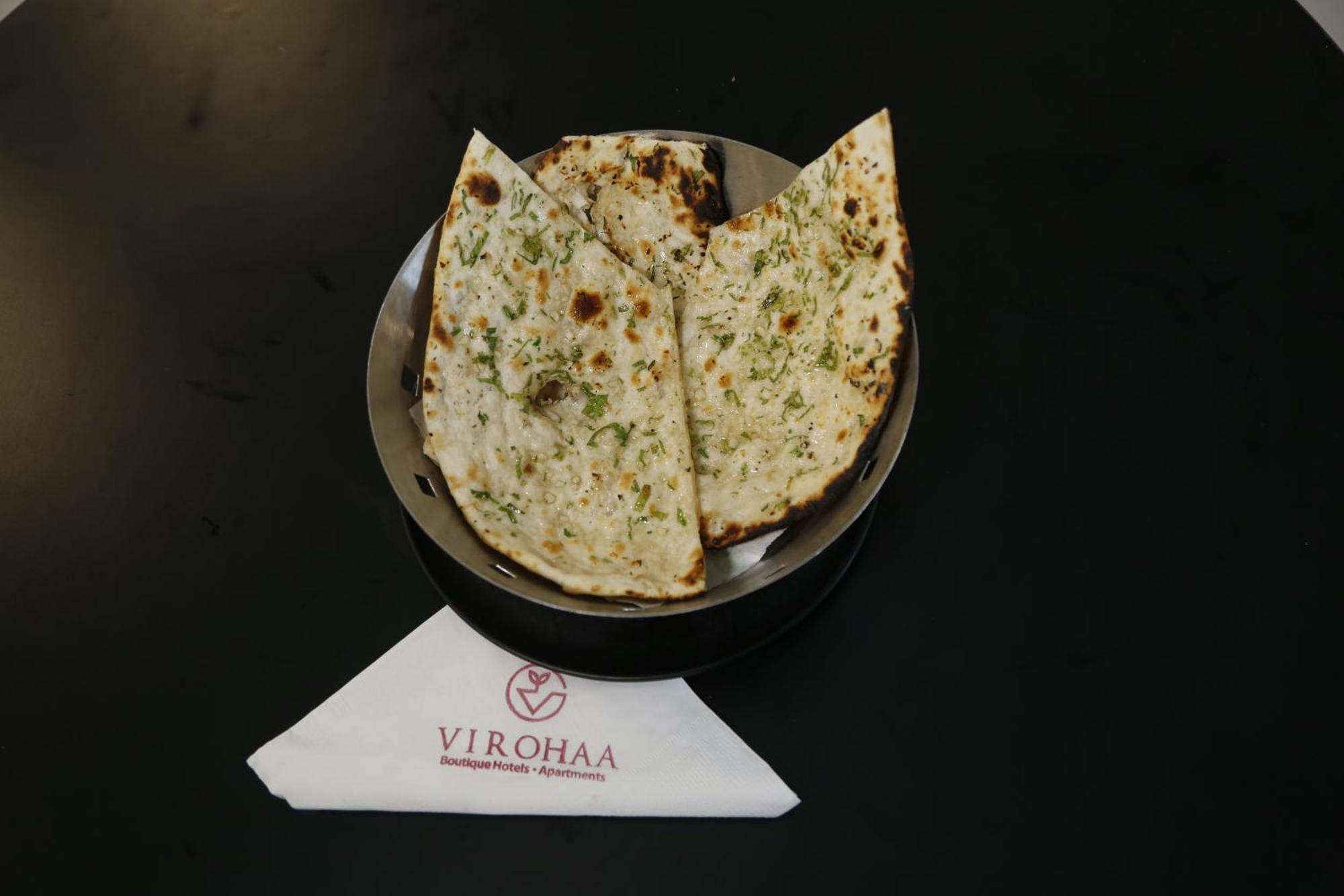 Virohaa Garden Hotel Ghaziabad Esterno foto