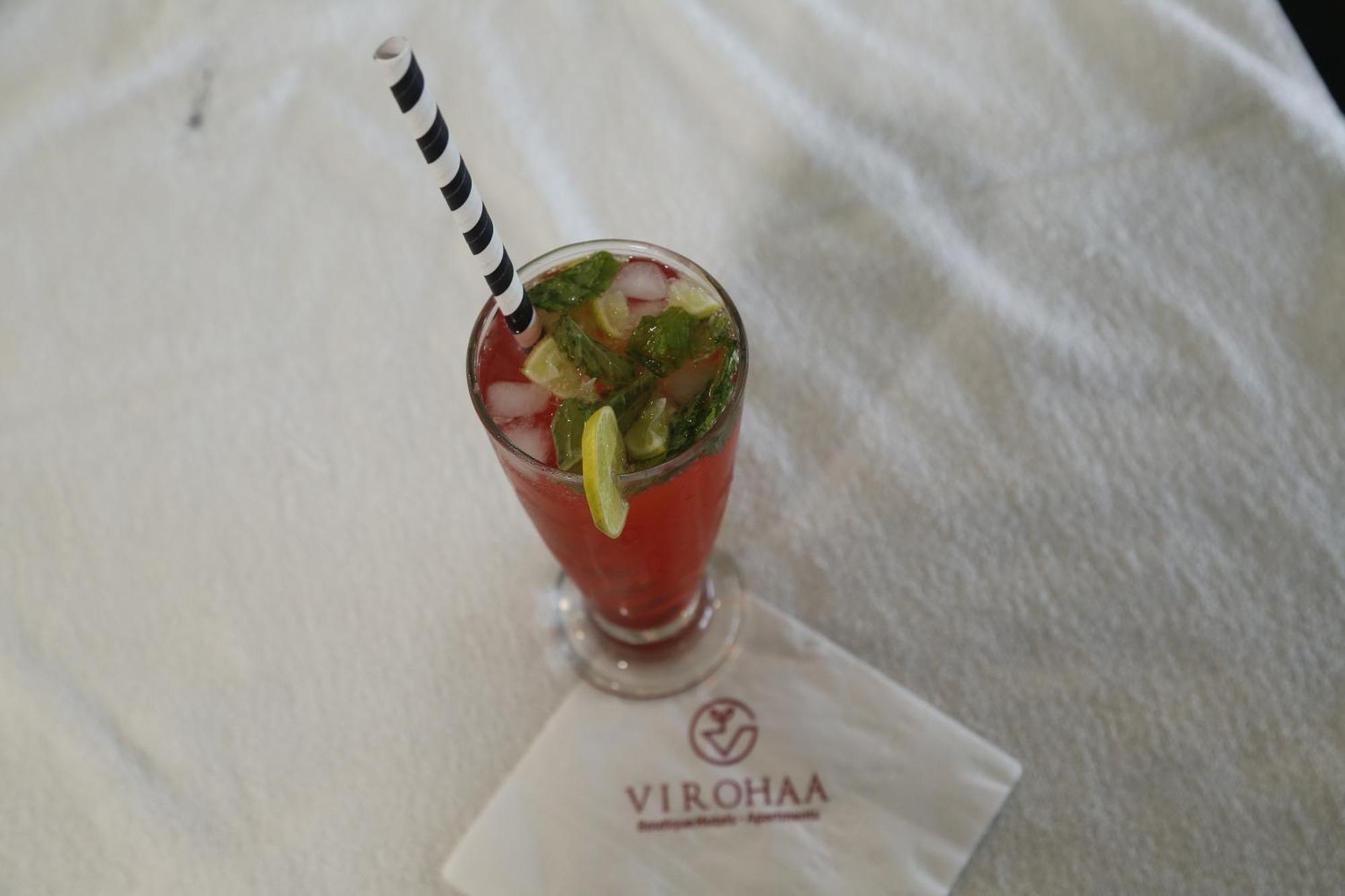 Virohaa Garden Hotel Ghaziabad Esterno foto