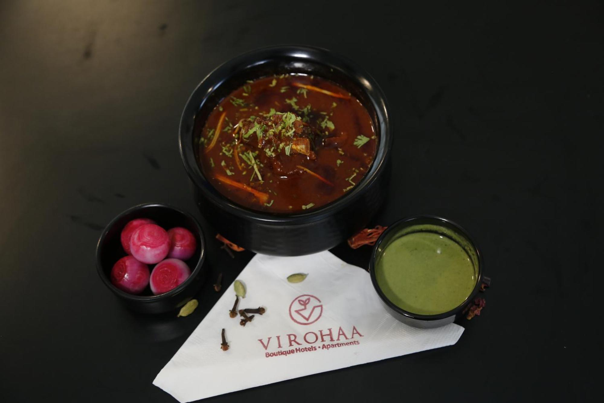Virohaa Garden Hotel Ghaziabad Esterno foto
